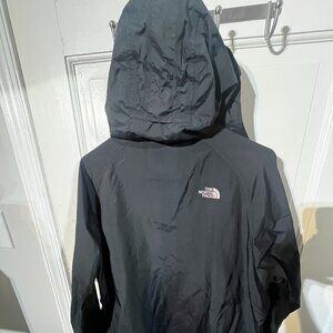 Women's Northface Raincoat